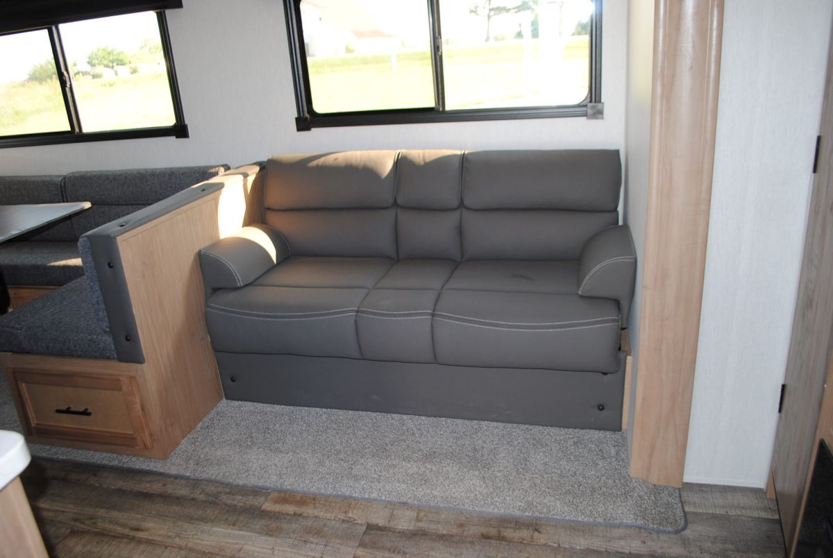 2019 KEYSTONE COUGAR Lakewood RV Sales Downing, MO