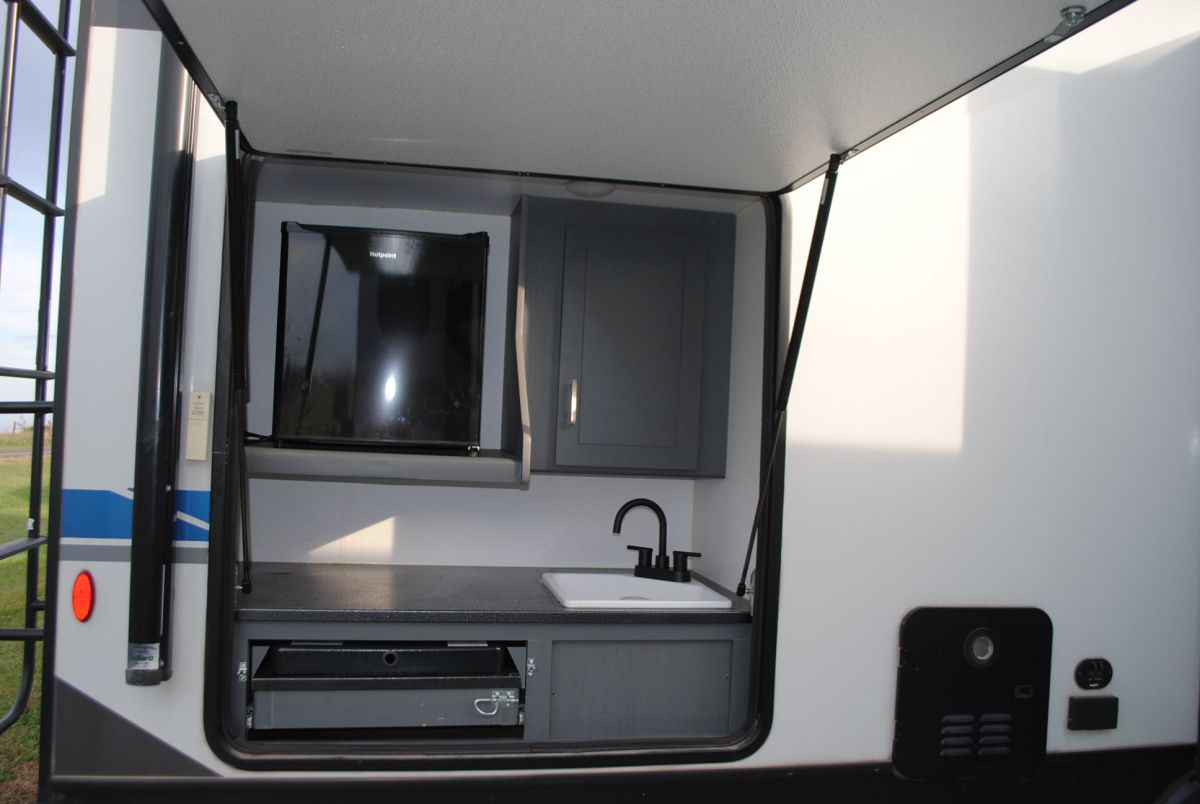 2019 FORD LEPRECAUN Lakewood RV Sales Downing, MO