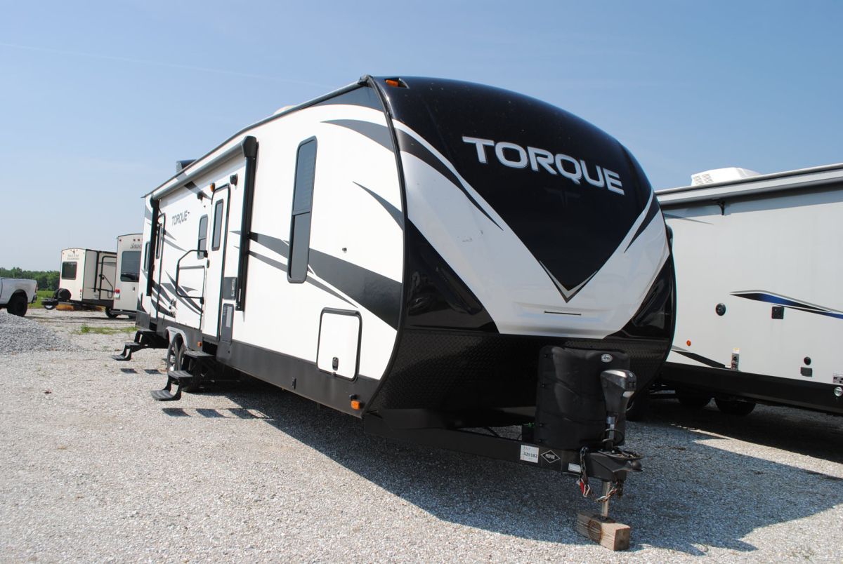 2018 PRIME TIME FURY TOY HAULER Lakewood RV Sales Downing, MO