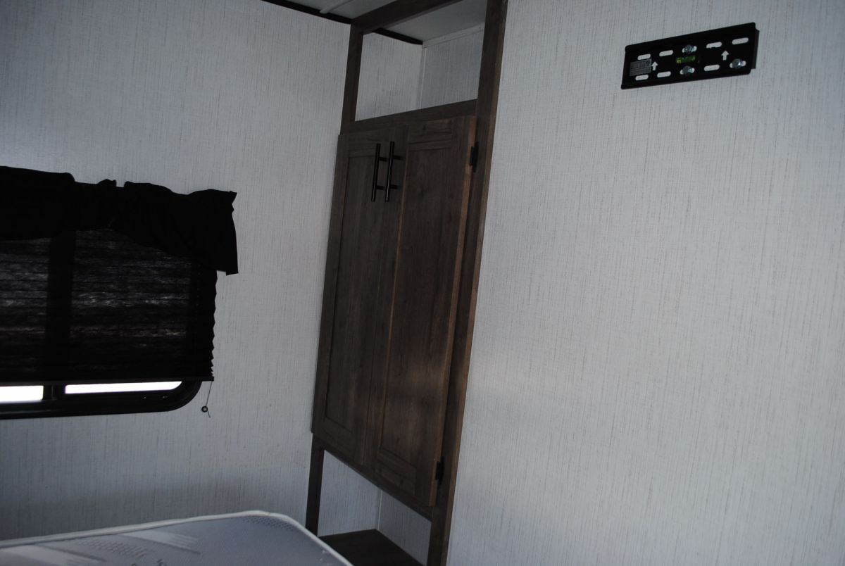 2005 SPRINGDALE FIFTH WHEEL Lakewood RV Sales Downing, MO